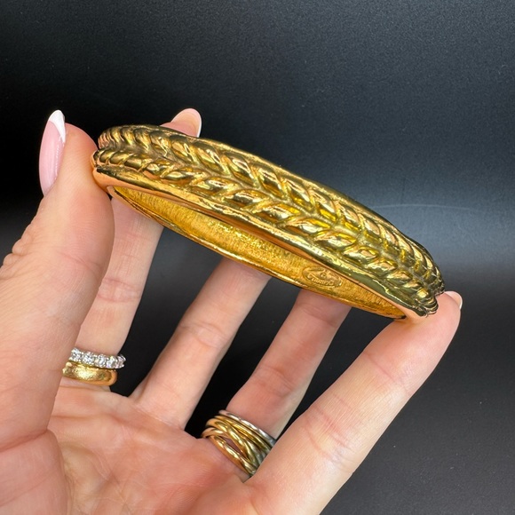 Fabulous 24K gold plated Chanel vintage bangles set - Picture 5 of 14